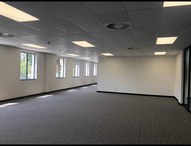 217M² OFFICE TO LET IN SANDHURST